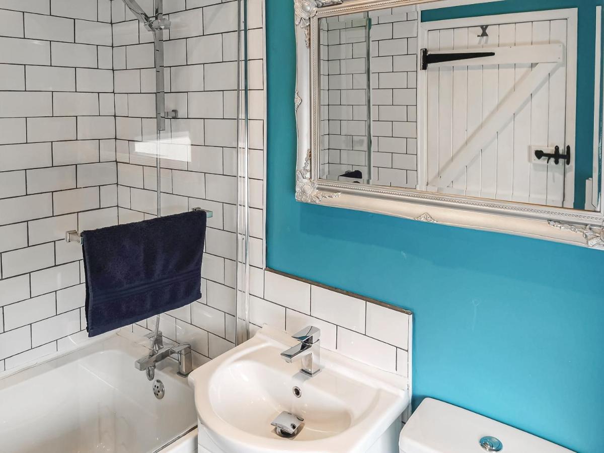 Cosy Nook Villa ครอมฟอร์ด ภายนอก รูปภาพ